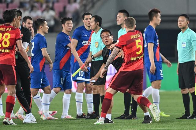 热那亚官方：舍甫琴科新冠检测复阳 再次被隔离